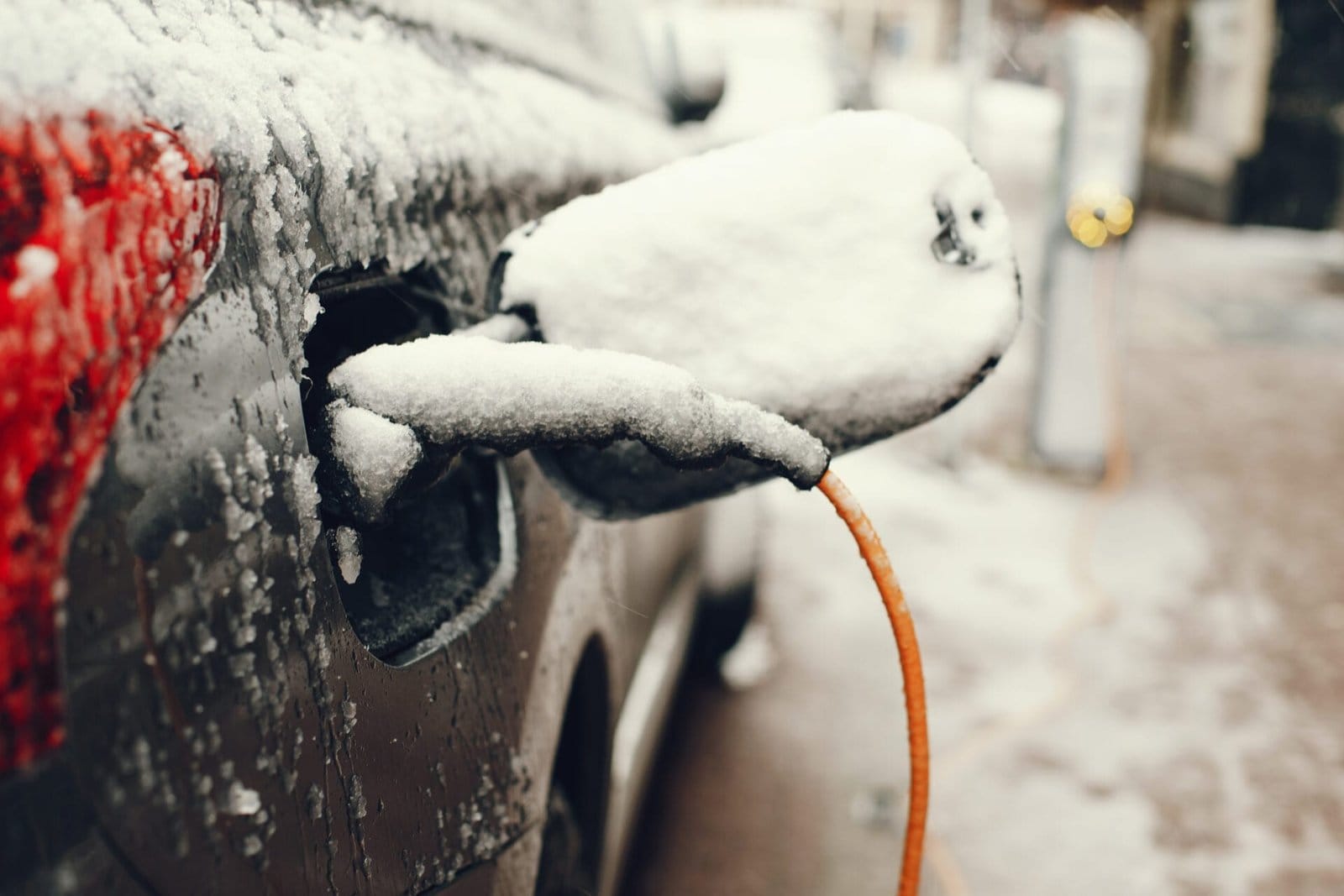 - KH Auto ApS - Elbiler i koldt vejr: Sådan optimerer du rækkevidde og batterilevetid om vinteren - KH Auto ApS - Elbiler i koldt vejr: Sådan optimerer du rækkevidde og batterilevetid om vinteren